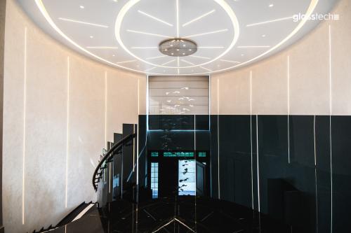 ağ şəhər məhəccər